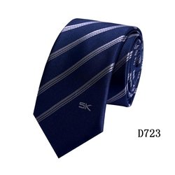 D723