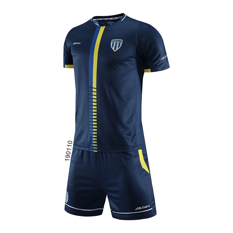Wholesale retro mans training running football teamwear shirt sports wear mens machine sublimate jersey set for man