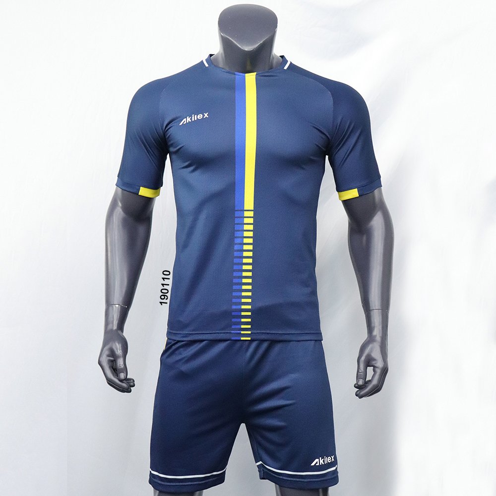 Wholesale retro mans training running football teamwear shirt sports wear mens machine sublimate jersey set for man