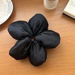 1.scrunchies