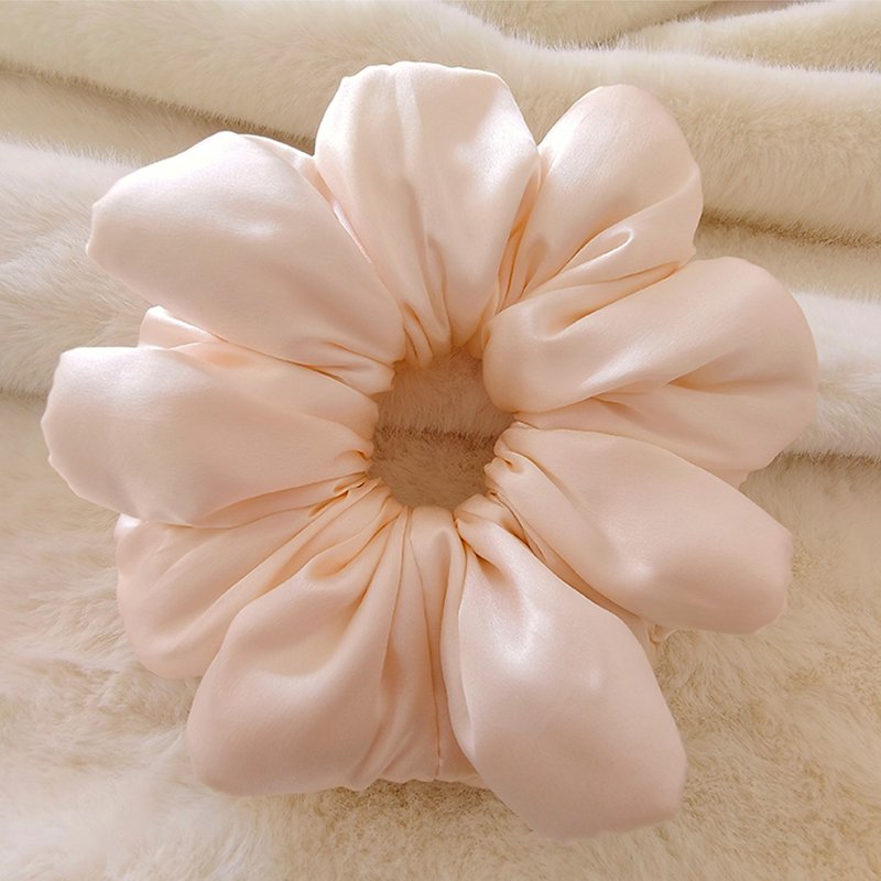 Wholesale Hot Sale Satin Silk Sleep Pillow Scrunchies Stuffing Cotton Without Tugging Or Snagging For Girls