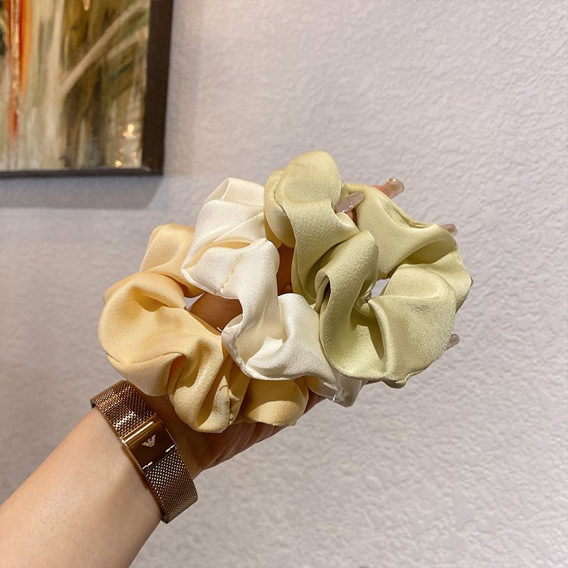 Luxurious Accessories Large Hair Elastic Band Scrunchies Women Fashion Silk Scrunchies for Hair Bands Hair Ties Ponytail Holder