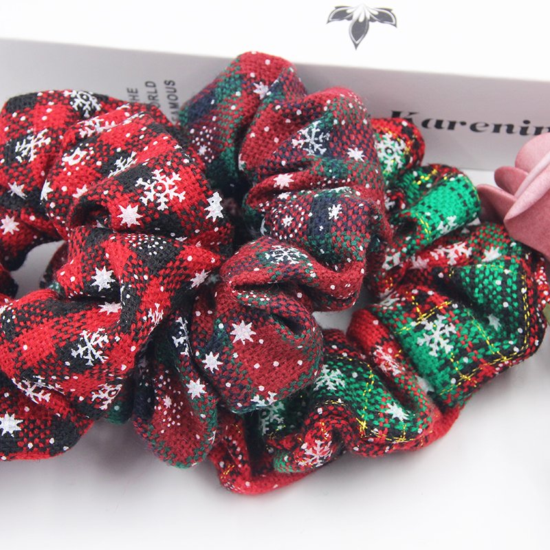 High Quality Soft Hair Accessories Scrunchies Fabric Elastic Band Cord Hair Ties Snowman Christmas Velvet Scrunchies For Girls