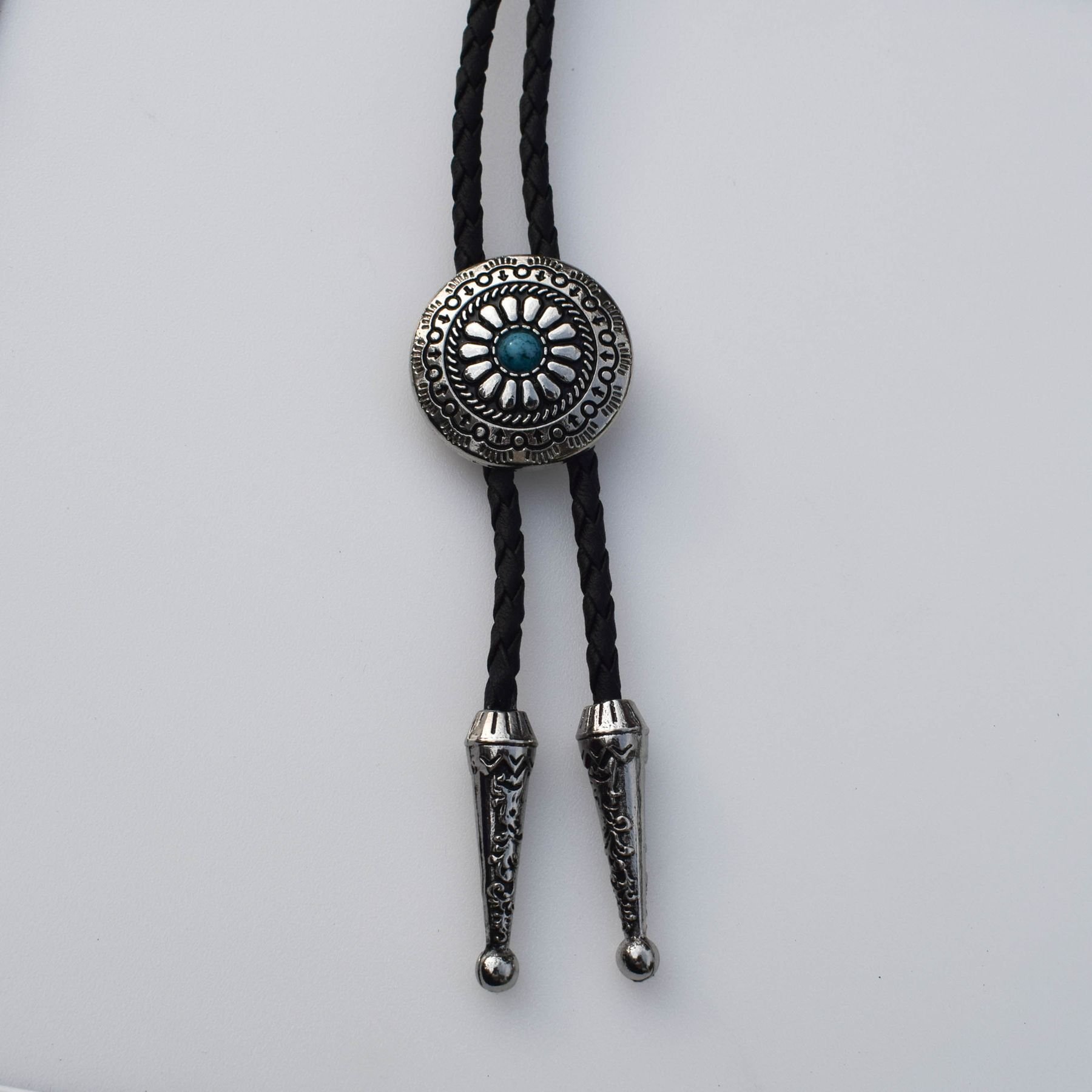 Personality Trend Cowboy Plated Logo Alloy Metal Sunflower Vintage Shirt Chain Polo Neckline Rope Bolo Tie Necklace For Men