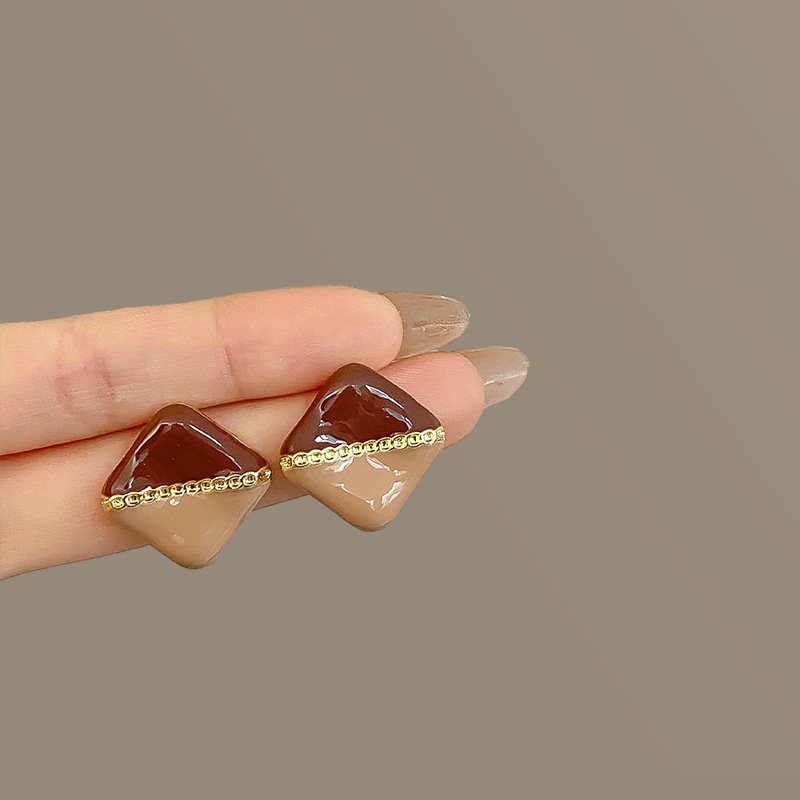 European S925 Silver Needle Maillard Coffee Colored Bow Tie Love Letter Earrings High-end Brand Vintage Women Jewelry Earrings