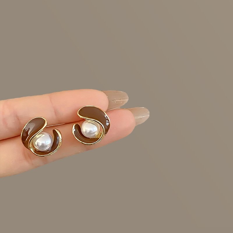 European S925 Silver Needle Maillard Coffee Colored Bow Tie Love Letter Earrings High-end Brand Vintage Women Jewelry Earrings