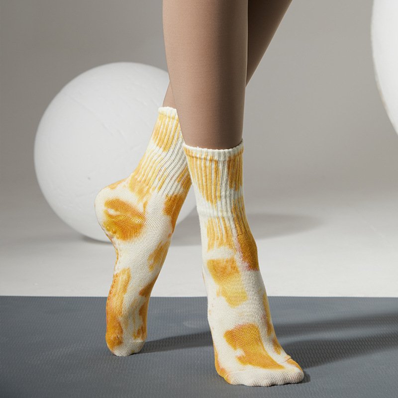 KTS579 Custom Non Slip Ladies Cotton Tie dye Sports Crew Grips Socks Anti Skid Fashion Women Fitness Jump Pliates Yoga Socks