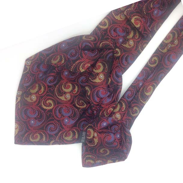 Jacquard woven silk no lining 7 fold necktie