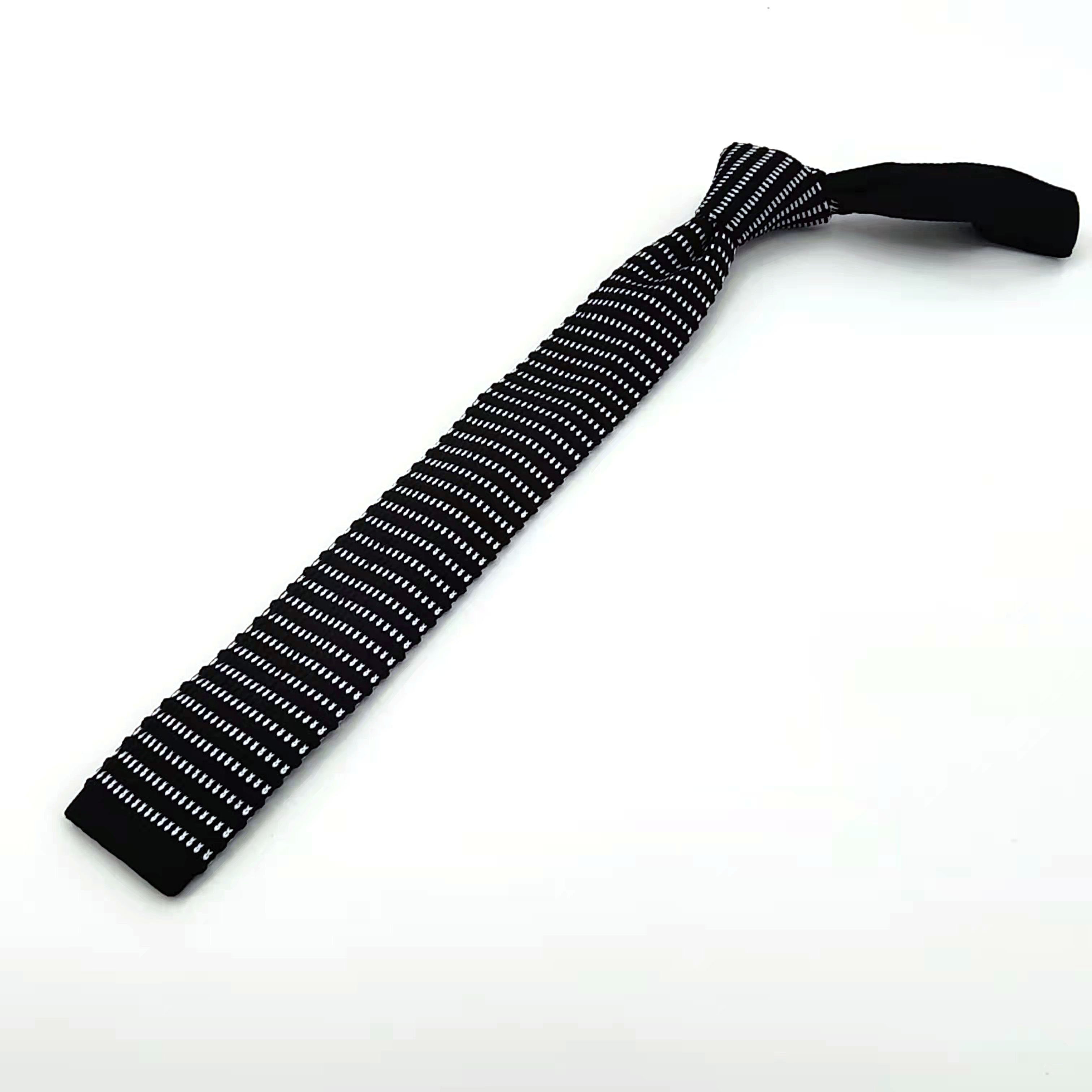 Factory price wholesale solid color knitted skinny necktie custom pattern polyester knitting stripe slim neck tie