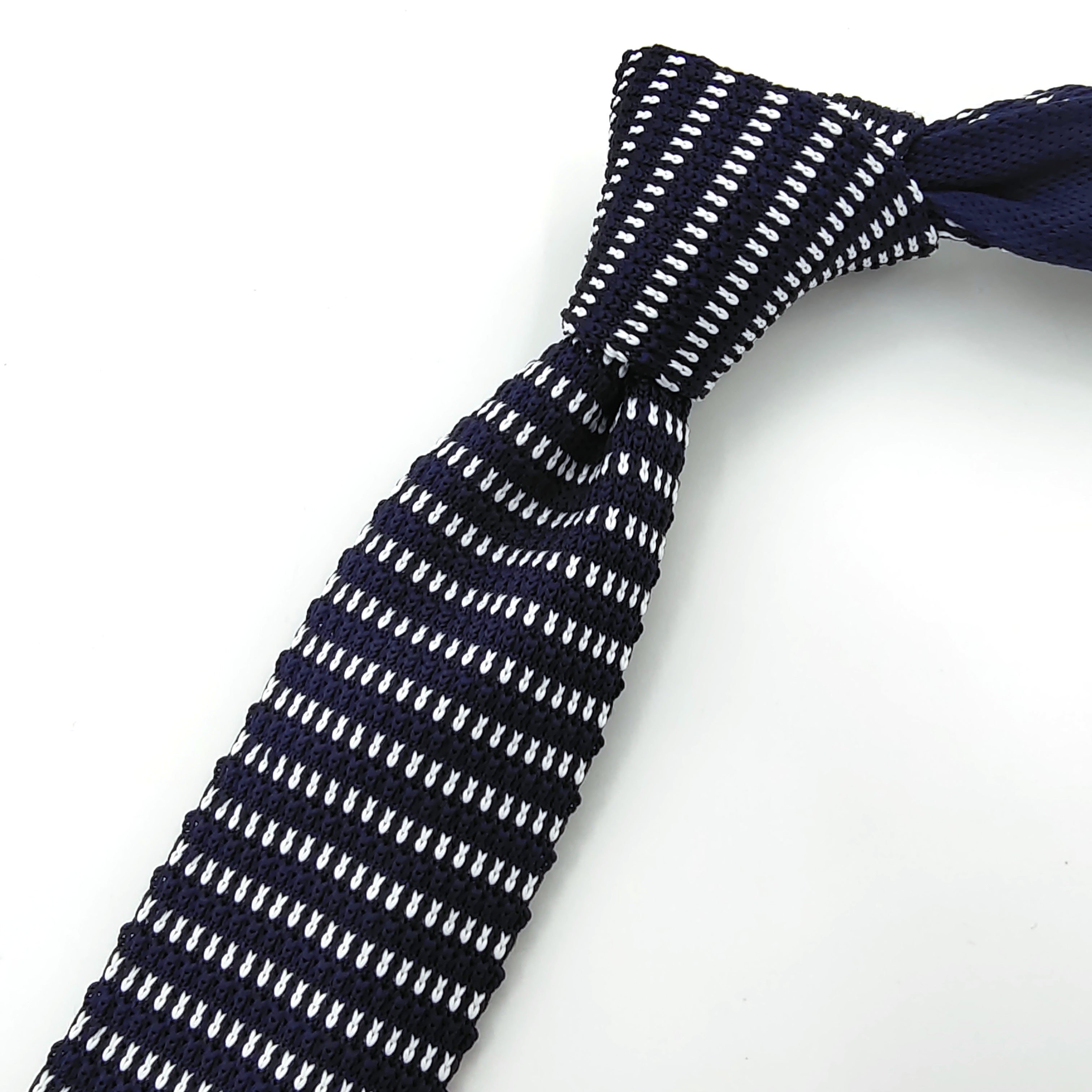 Factory price wholesale solid color knitted skinny necktie custom pattern polyester knitting stripe slim neck tie