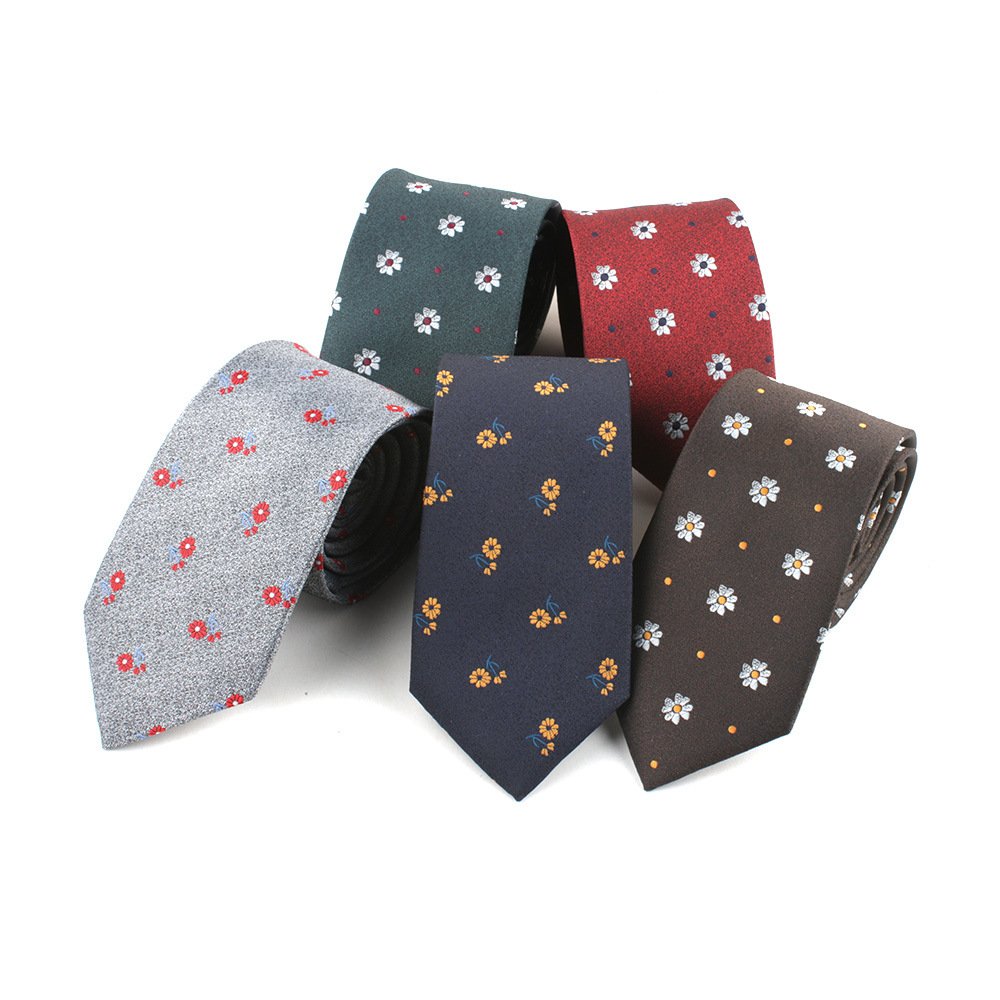 Xinyu Wholesale 100% Silk Jacquard Striped Tie Repeating Football Logos Necktie Custom Label Custom Necktie