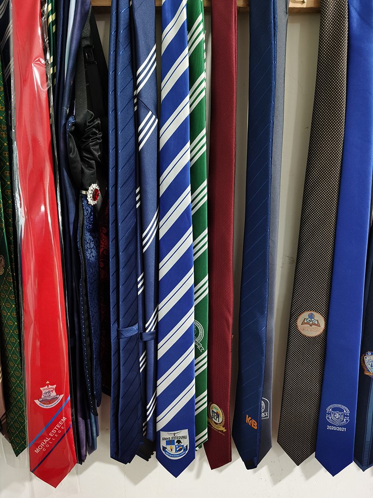 Wholesale High Quality Silk Necktie Corbatas Classic Design China Business Tie Yarn Dyed Woven Men Wholesale Silk Neck Tie