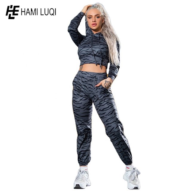 OEM Custom Womens Sexy 2 Pieces Solid Color Lace Up Hoodie Crop Top Joggers Pants Set Sports Casual Tracksuit Outfit Set