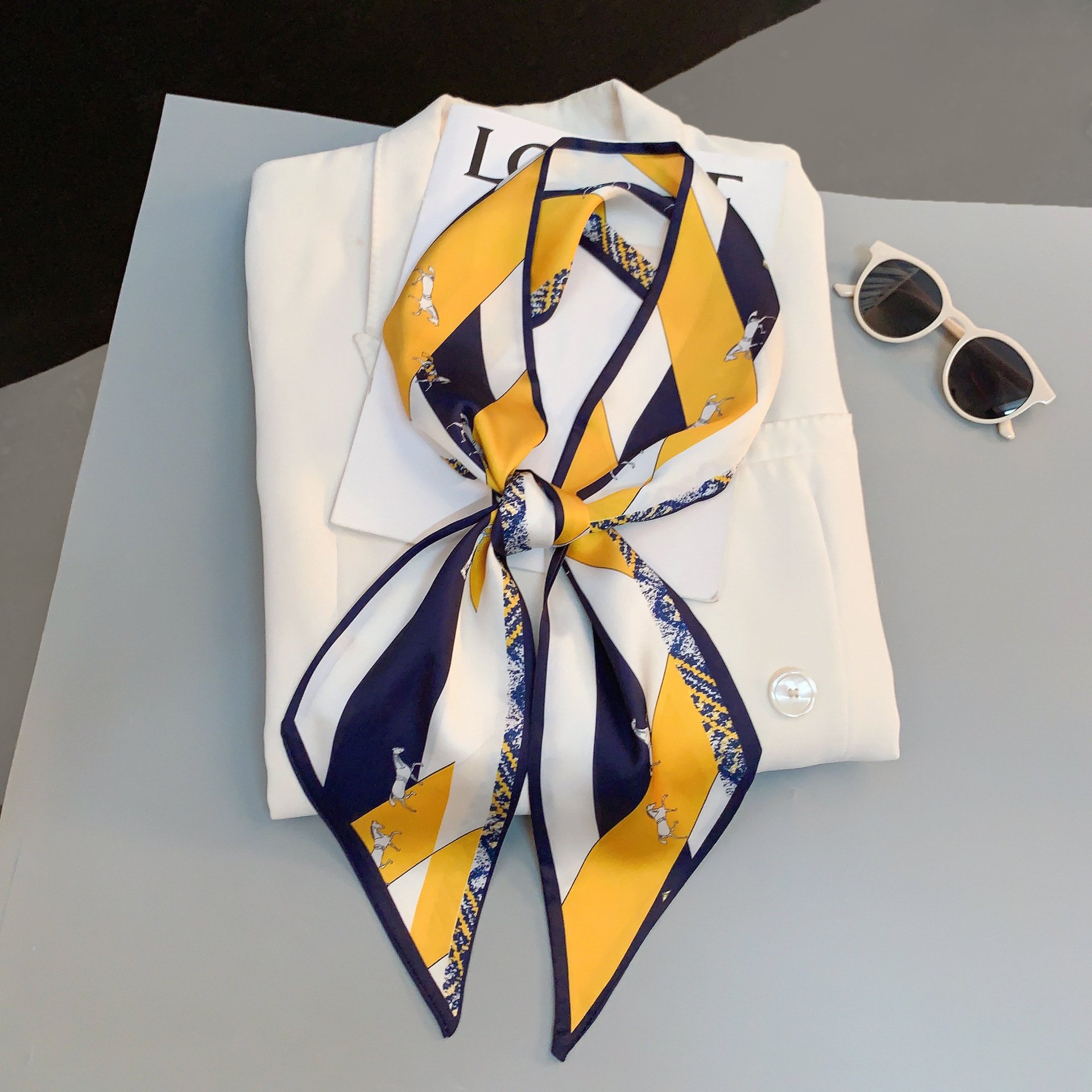 2024 Designer Print Tied Bag Handle Scarf Fashion Brand Hair Imitated Silk Scarf Small Long Neck Scarf