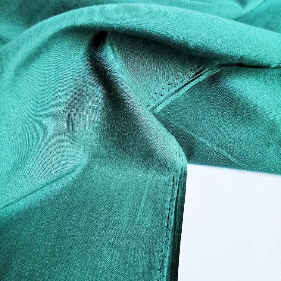 2023 chinese men custom wedding suit polyester and cotton 90/10 110*76 dyed fabric for bedding or pocketing