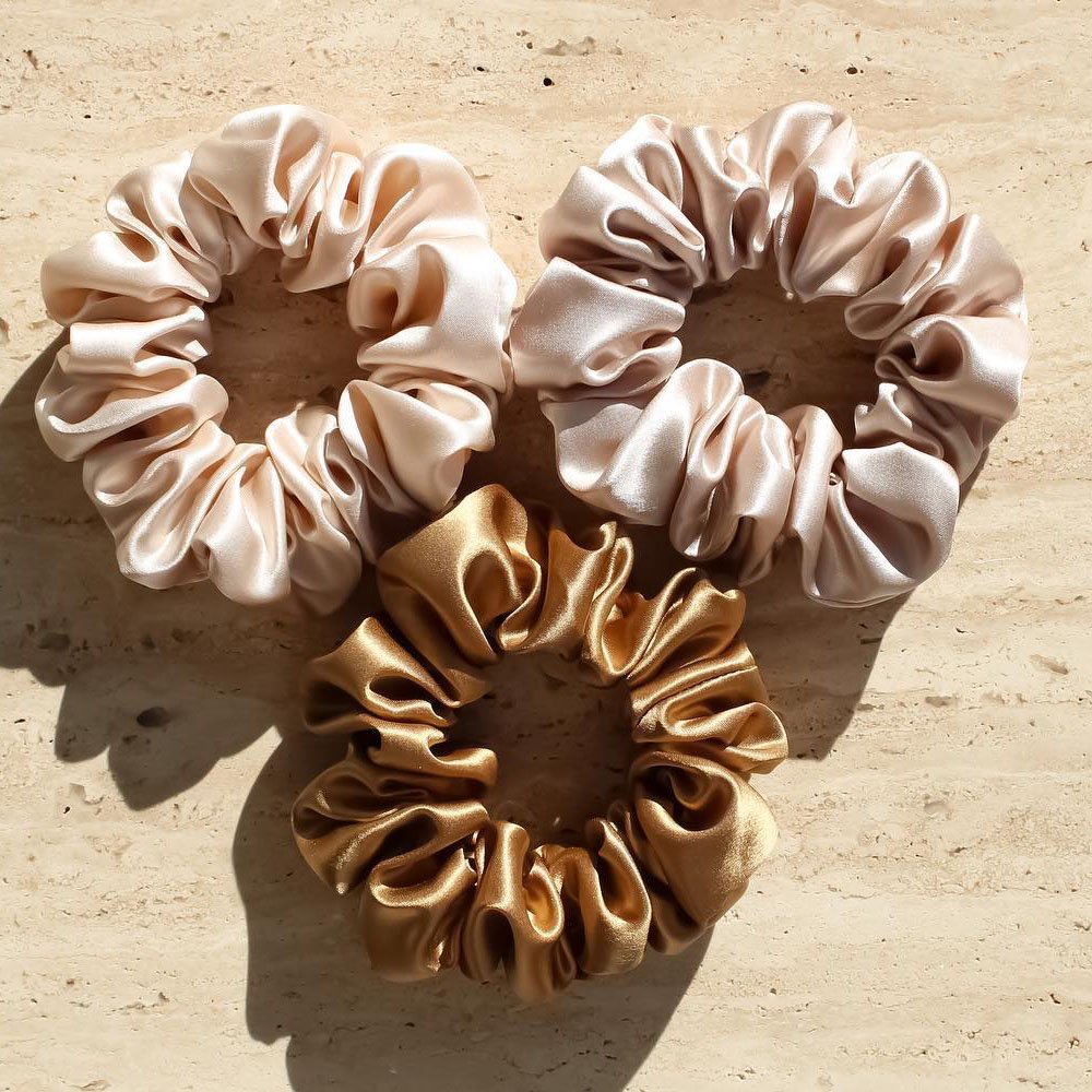 Promotional Gift Strong Elastic Scrunchies Satin Ponytail Hair Ties Solid color Silk Scrunchies for Women
