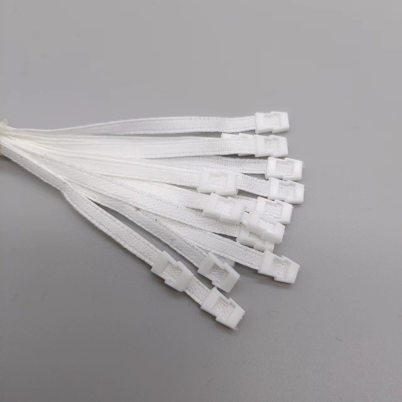 Factory Silk Ribbon Hanging Grain Bag Tie Clothing Plastic Seal Strings Hang Tags Cord Clothing Square Thread Lock Ribbon
