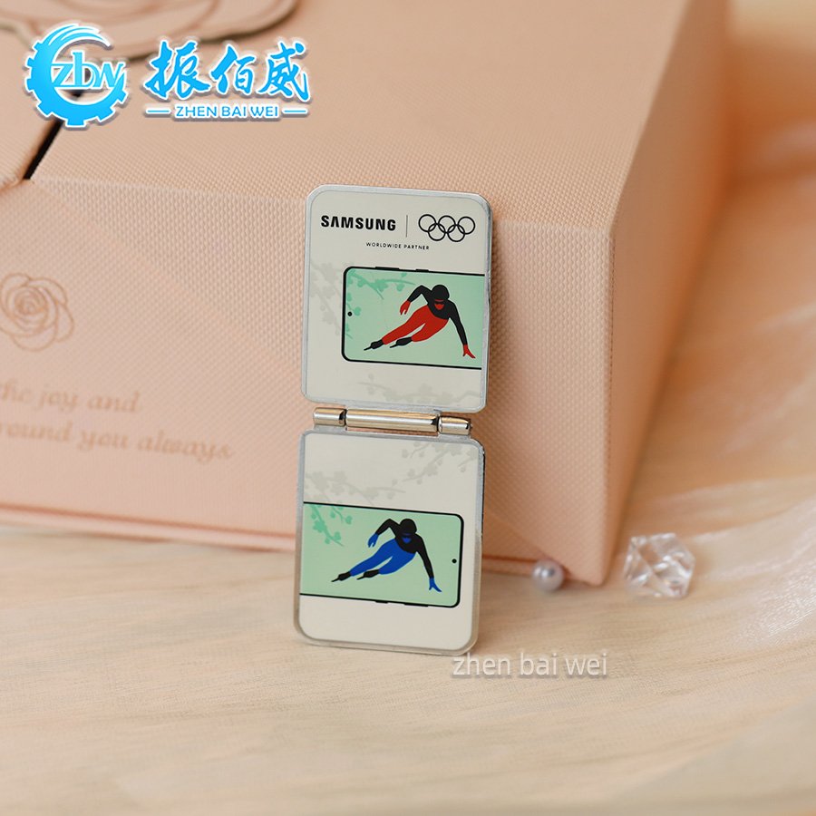 Hot Trendy Wholesale Custom Metal Silver Plated Creative flip top Phone Shape Brooch Custom Alloy Printing Enamel Lapel Pin