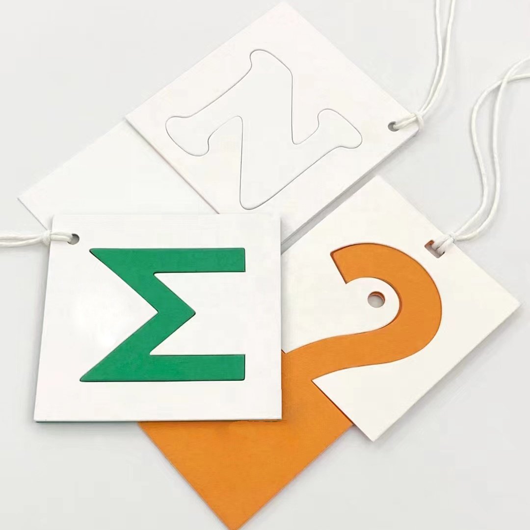 Printed Garment Paper Hangtags Fashion Label Clothing Clothes Die Cut Kraft Garment Hangtag