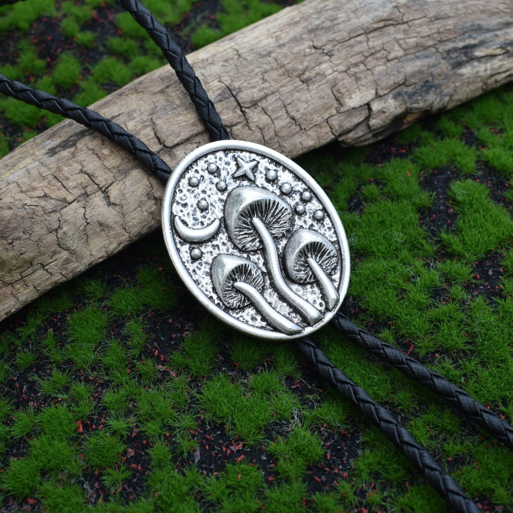 Punk Boutique Leather Cord Metal Bolo Tie Fairy Tale World Stars Moon Mushroom Agaric Ornaments Bolo Tie Necklace For Children