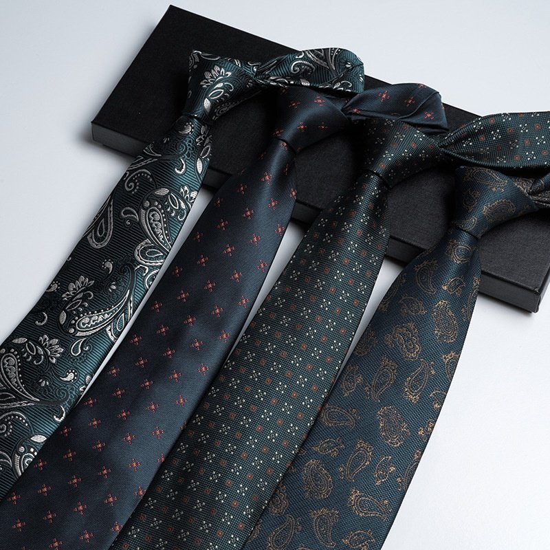 New style hot sale zhangjiagang tie machinery green stripe polyester neckties silk luxury tie for men