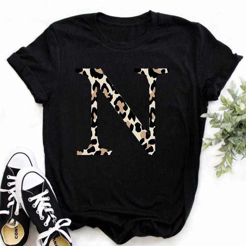 Wholesale black loose women plus size T-shirt 26 letters flower print girl couple short sleeves graphic oversized tops T-shirt