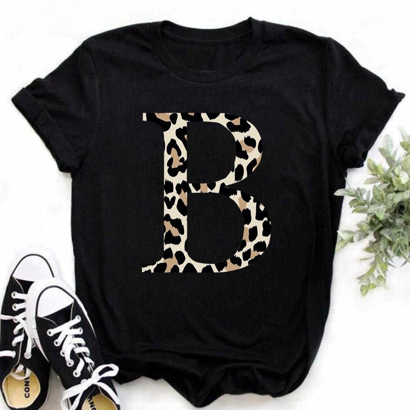 Wholesale black loose women plus size T-shirt 26 letters flower print girl couple short sleeves graphic oversized tops T-shirt