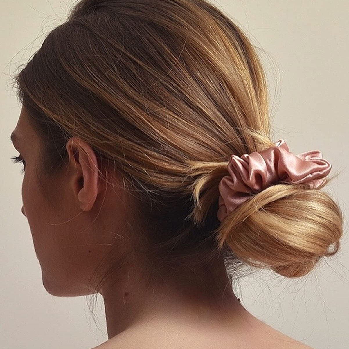 New Fashion 10CM Women Silk Satin Scrunchies Accessories Elastic Hair Bands Hair Tie Multicolor Ponytail Holder Hair Scrunchies