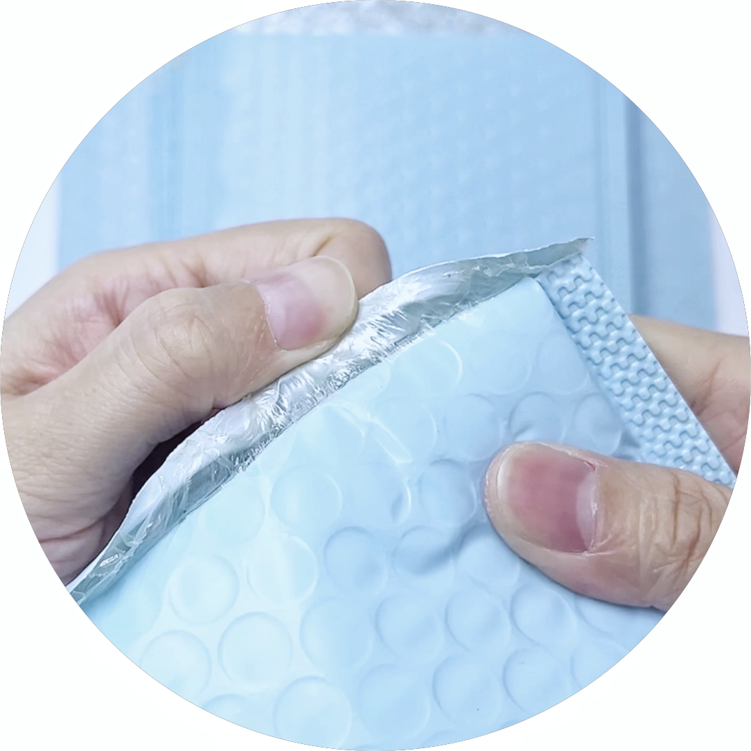 Eco-friendly Customize cream blue Bubble Bag Tear Proof Padded Bubble Envelopes Strong Adhesive Packing Bubble Mailer Bag