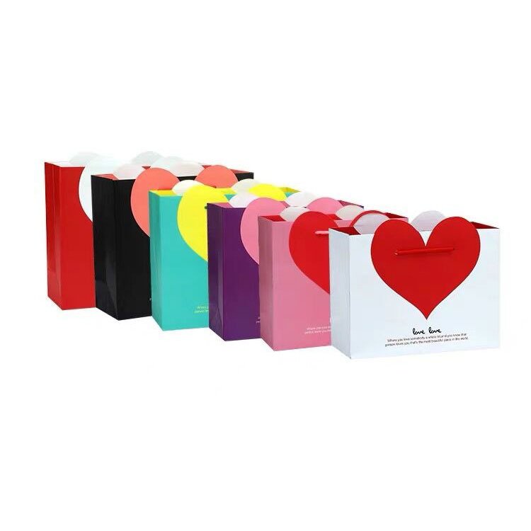 2022 White paper bag with nylon rope wedding creative paper bag