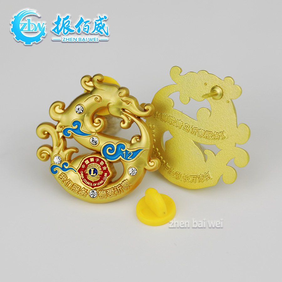 Service Team Phoenix Lions 3D Hollow Inlaid Gem Rhinestone Metal Brooch Custom Zinc Alloy Badge Logo Stereo Pin