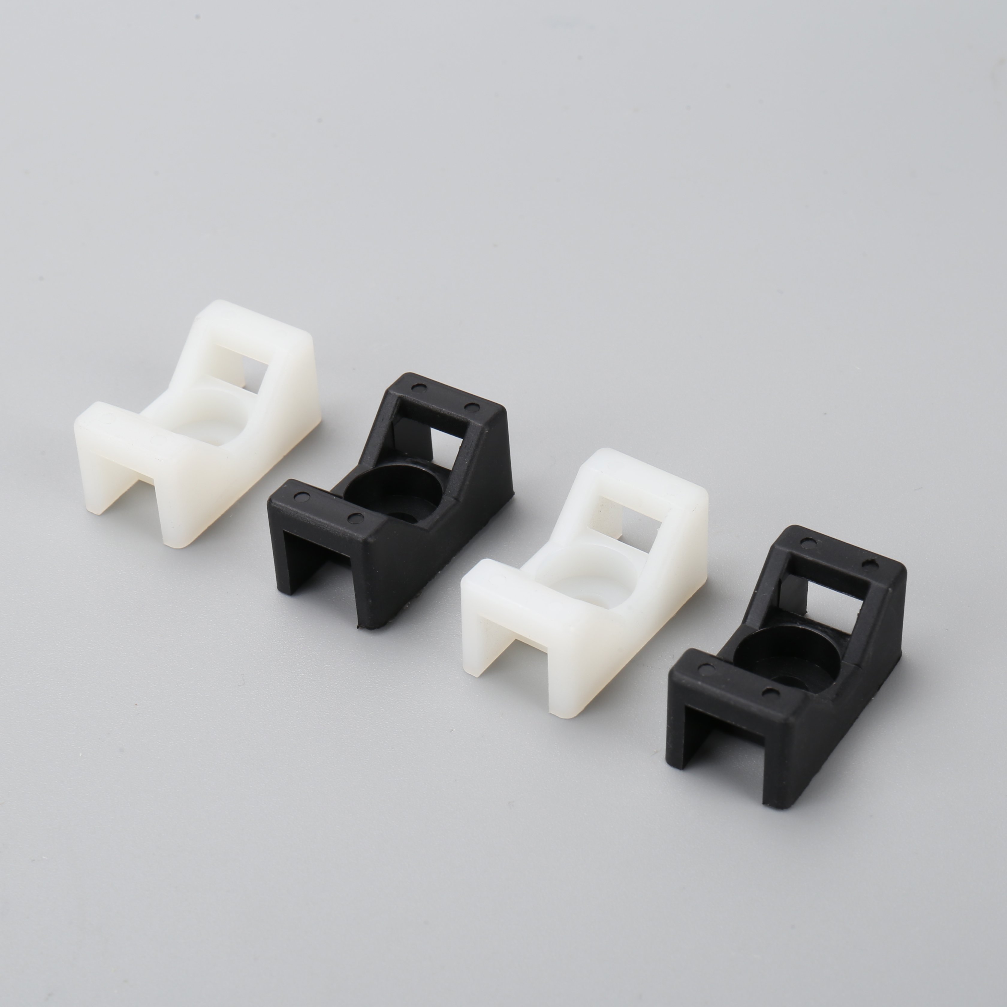 500pcs/bag,4bag/boxs Nylon Saddle Type HC Cable Zip Tie Holder Screw Hole Mount Base White Black Self Adhesive Cable Tie Mounts