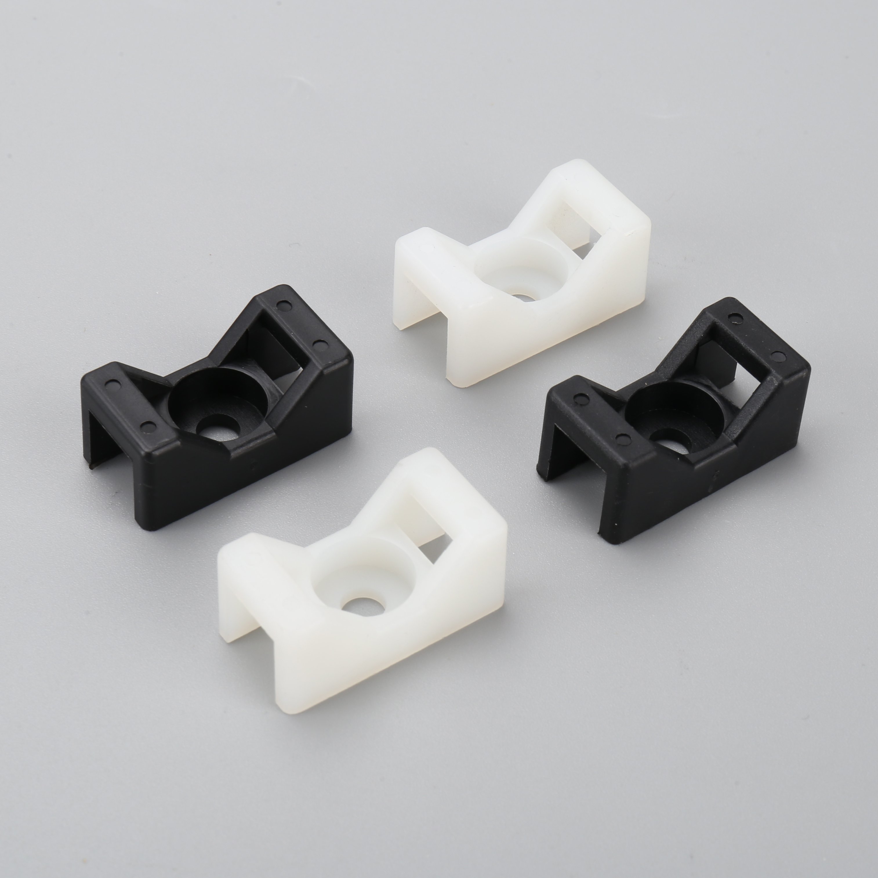 500pcs/bag,4bag/boxs Nylon Saddle Type HC Cable Zip Tie Holder Screw Hole Mount Base White Black Self Adhesive Cable Tie Mounts