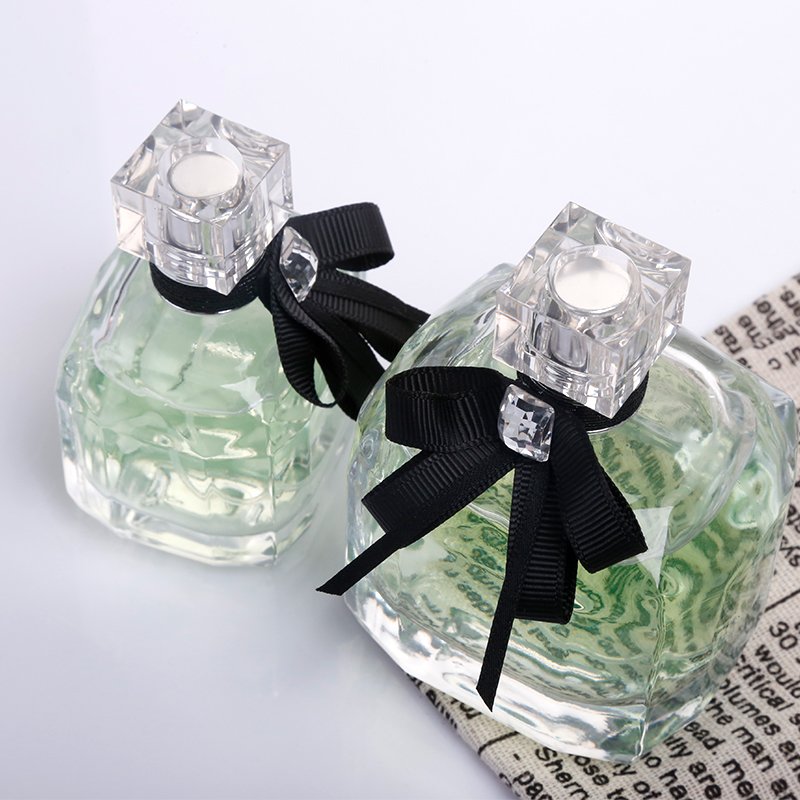 New design wholesale premium 30ml 50ml 100ml parfum bottle fragrance car perfume bottle with bow tie