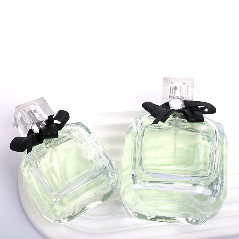 New design wholesale premium 30ml 50ml 100ml parfum bottle fragrance car perfume bottle with bow tie