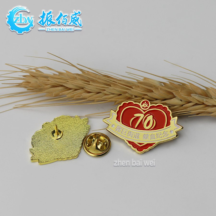 Voluntary blood donation volunteers metal soft enamel brooch production, custom zinc alloy soft and hard enamel enamel pin