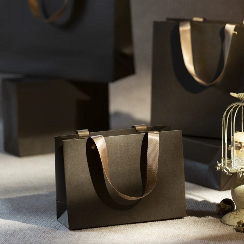 luxury black retail cheap paper gift bag for store small business clothes handles clothing custom shopping bags logo printed
