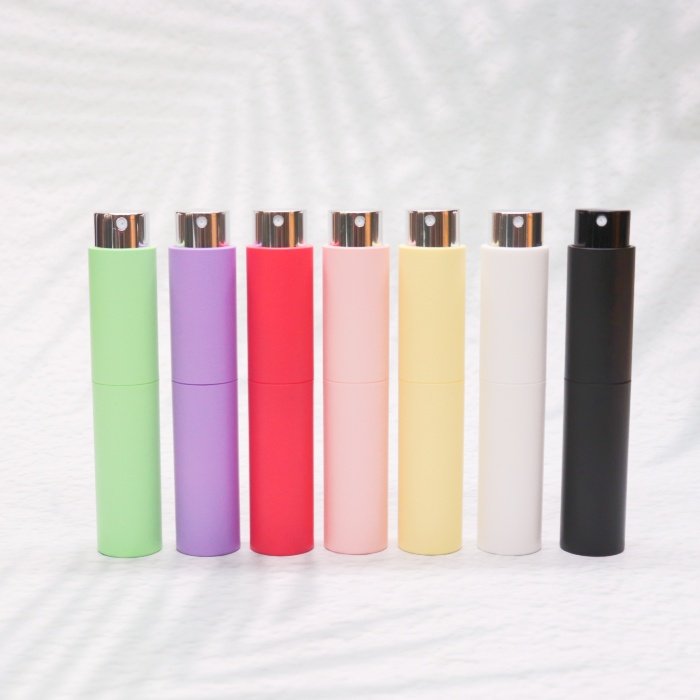 8ml Portable Cosmetic Essential Oil Perfume Luxury Twist Atomizer Bottles Purple Red White Black 10ml Mini Perfume Bottle