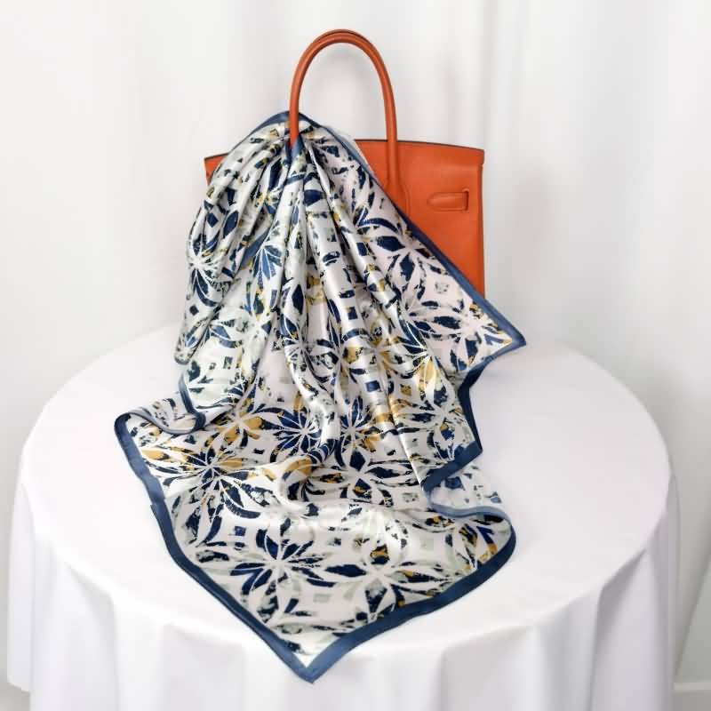 Custom European Classic Elegant Autumn Winter Summer Spring Printed Luxury Square Silk Scarves Soie Foulard Bandana Silk Scarves