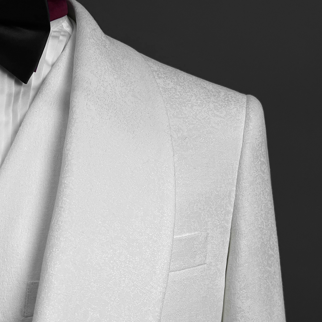 Classy Men's One-Button Tuxedo with Curved Shawl Collar and Dual Rear Vents