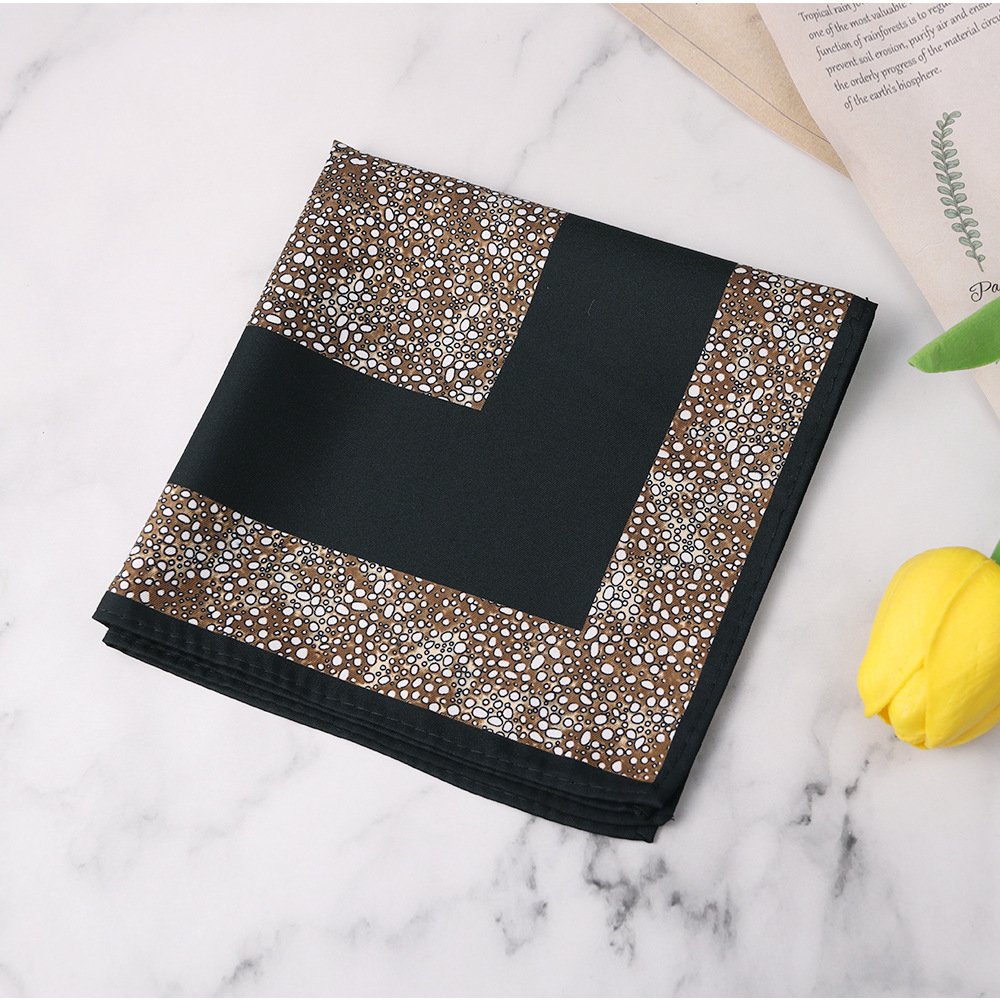 High-end fashion geometric pattern large chequered printed pocket square for men's suit accessories