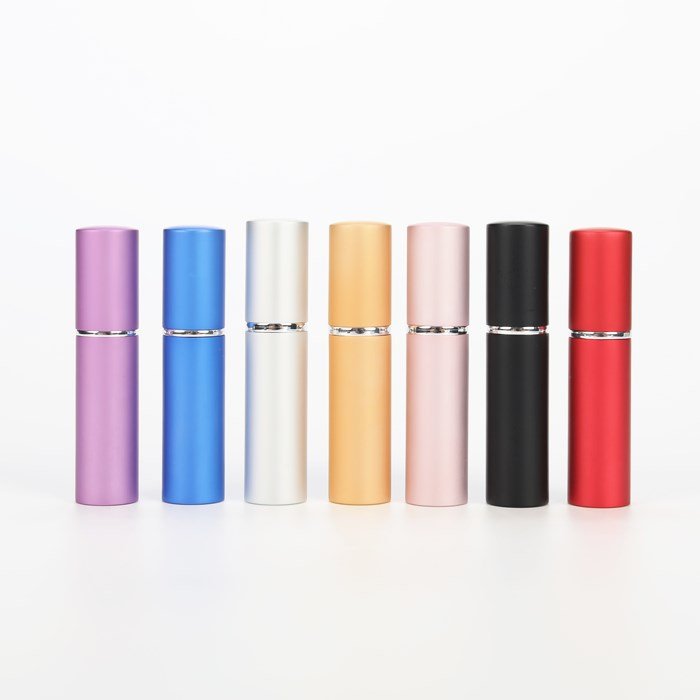 Highly Recommended Luxurious 5ml 10ml refilling bottle Domed Glass Spray Perfume Bottle for Perfume Industry