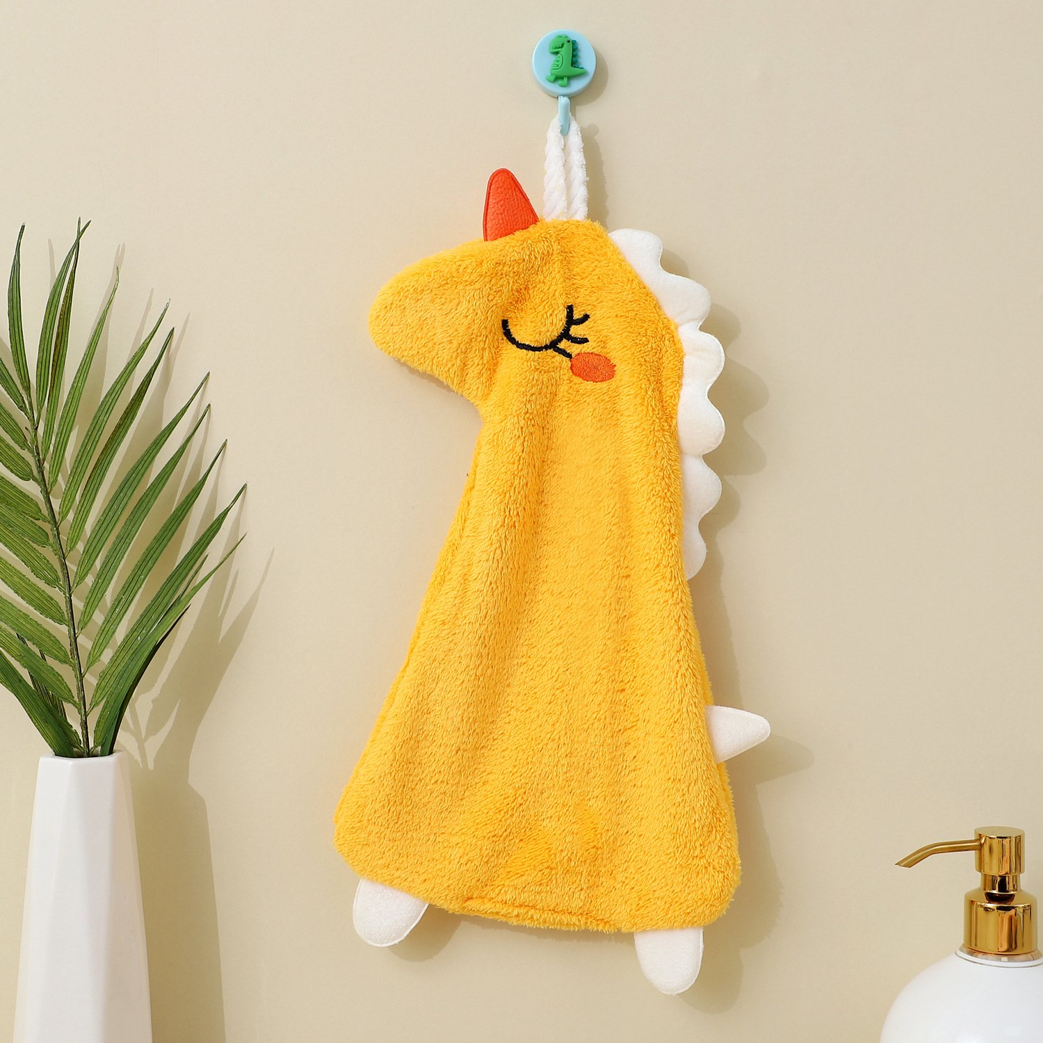 Coral Velvet Square Towels for Cleaning Hanging Hand and Tea Cups Thickened Absorbent Small Indoor Kitchen Handkerchiefs