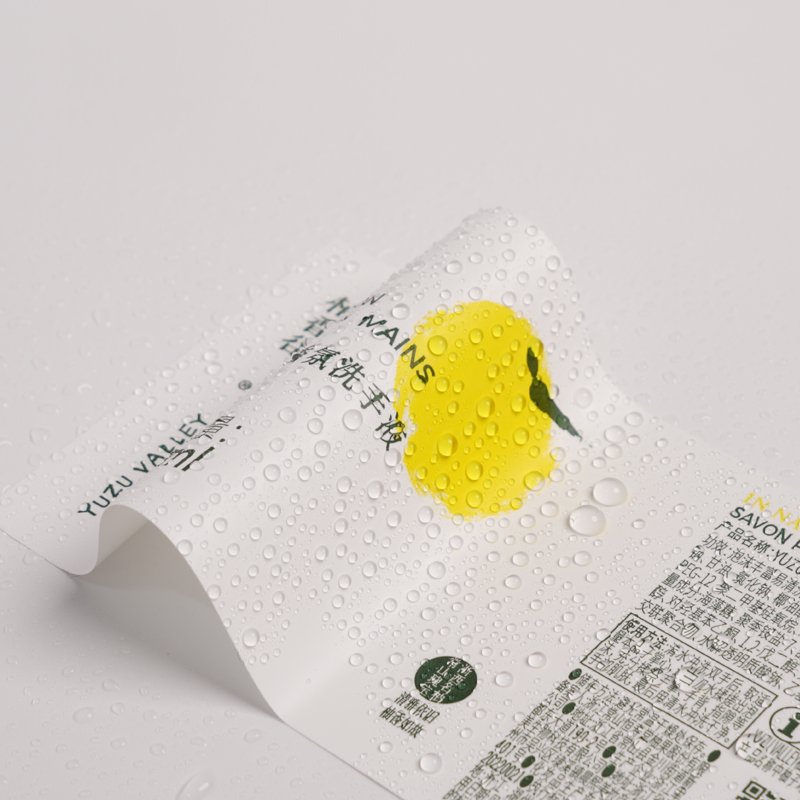 custom Waterproof vinyl shampoo bottle Adhesive labels on roll Product packaging label sticker