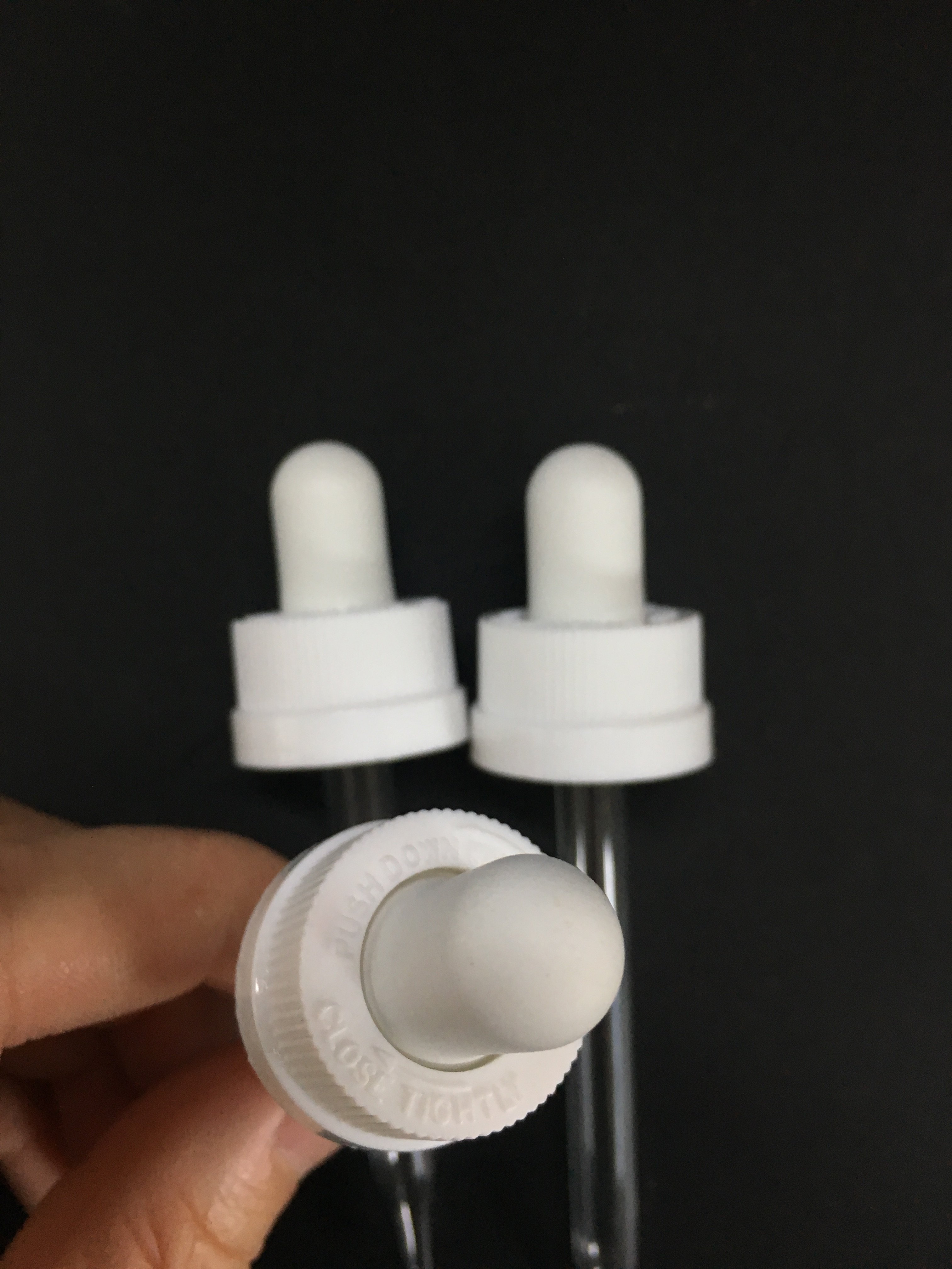1oz clear Boston Round w/ Black CRC calibrated dropper