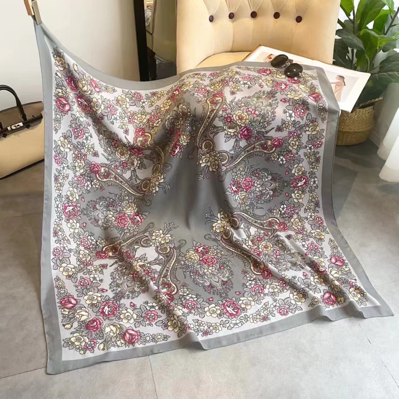 Russian Floral Square Scarf Women Flower Printed Ukrainian Shawl Babushka Bnadana Scarves Handkerchief Head Wraps 110*110CM