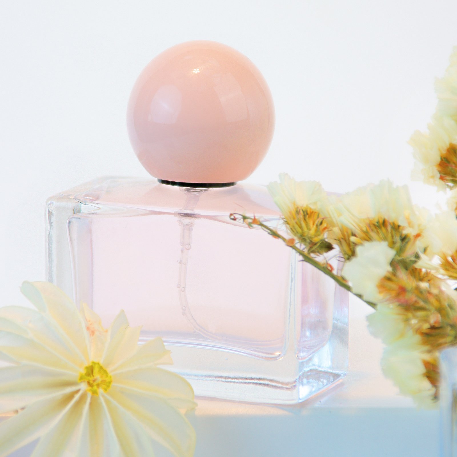 Recyclable fashion luxury design 30ml 50ml 100ml empty rectangular glass perfume bottle 50ml with box