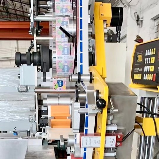 Fully Automatic Handkerchief Paper Machine Packing Machine in Manufacturing Plants