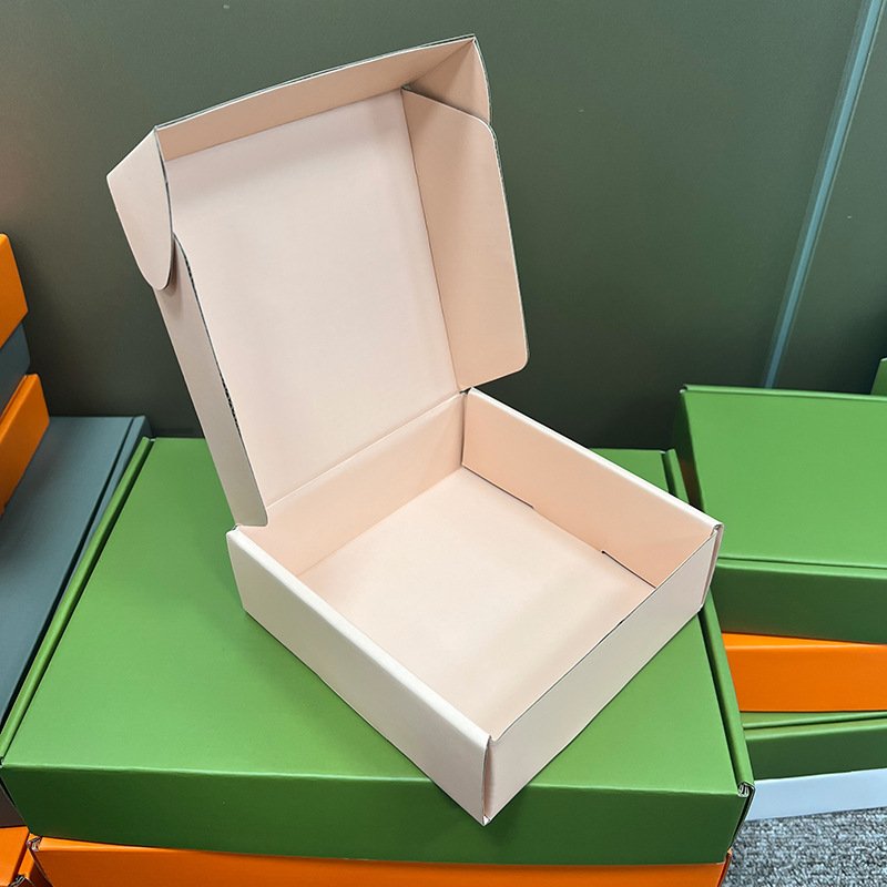 Wholesale Custom Eco Friendly Colored Logistics Packaging Mailer Boxes Rigid Corrugated Shipping Box with Logo