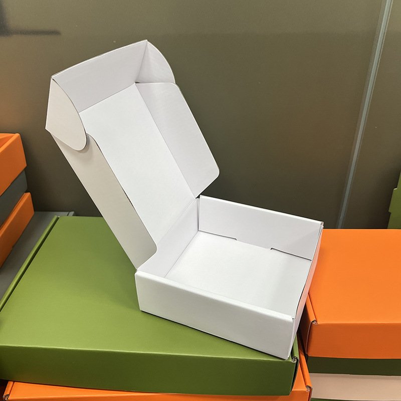 Wholesale Custom Eco Friendly Colored Logistics Packaging Mailer Boxes Rigid Corrugated Shipping Box with Logo